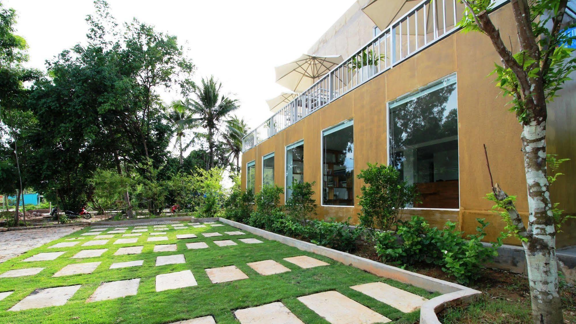 דואונג דונג Emis Hotel מראה חיצוני תמונה